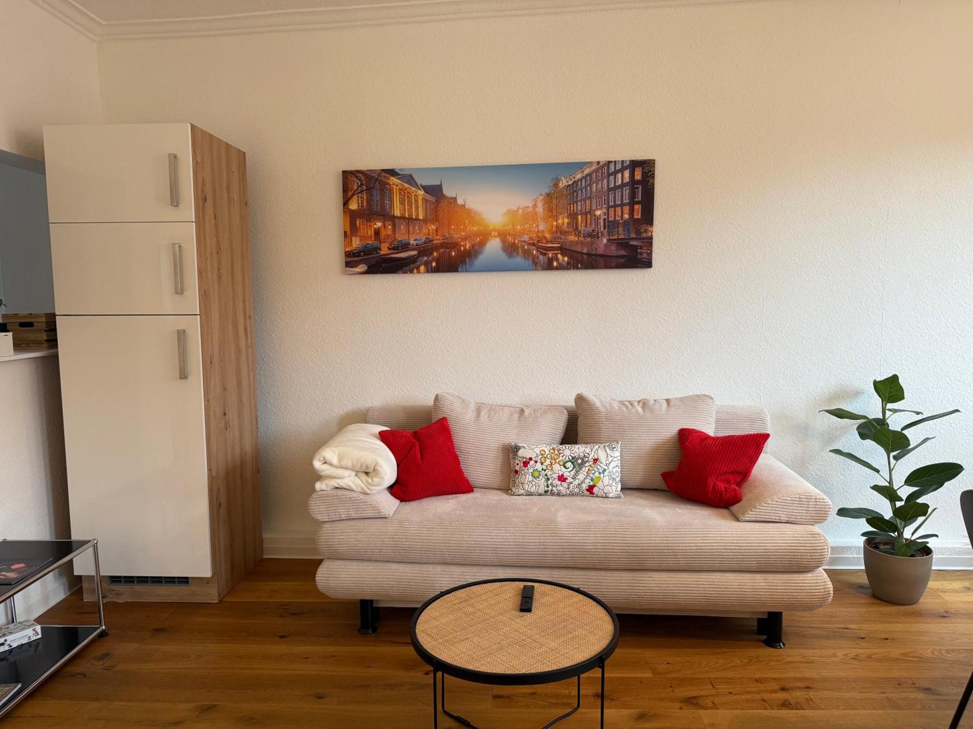 Stylisches Apartment Mit Grossem Tageslichbad Am Marktplatz Леонберг Экстерьер фото
